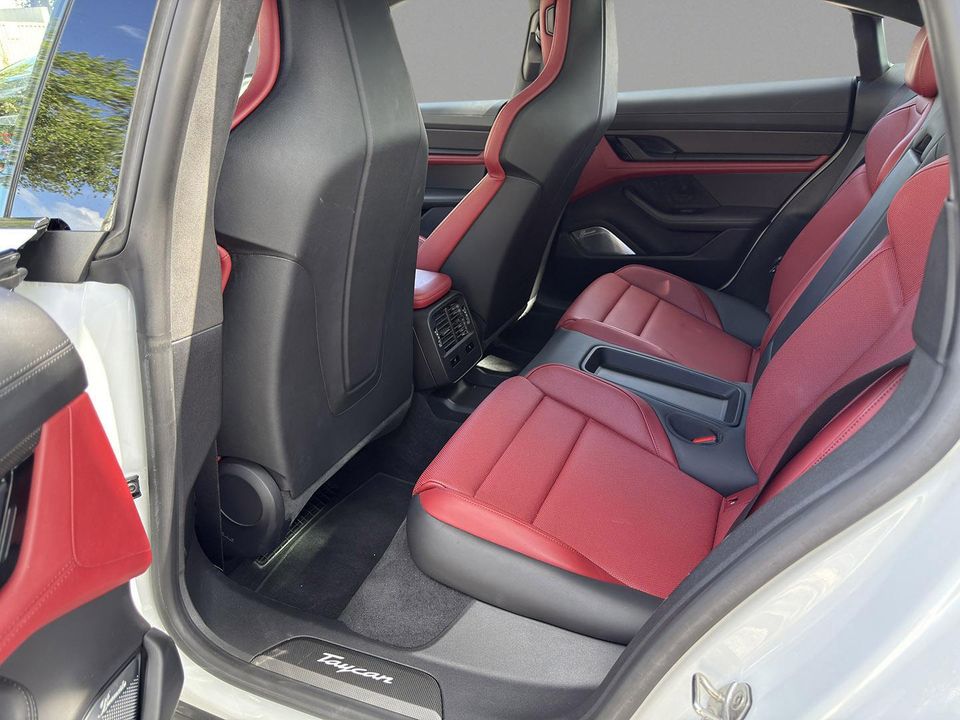 2020 PORSCHE TAYCAN