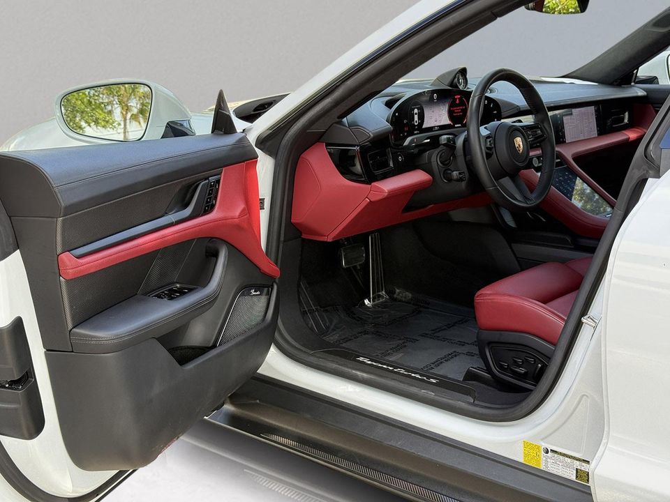 2020 PORSCHE TAYCAN