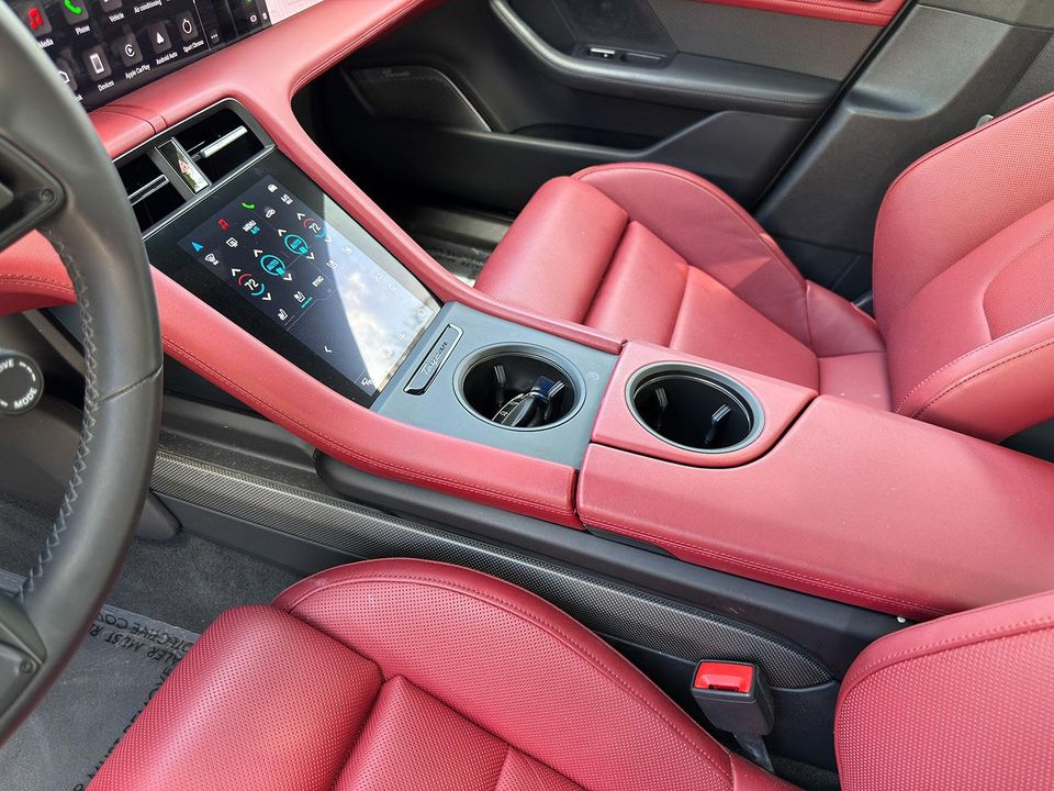 2020 PORSCHE TAYCAN