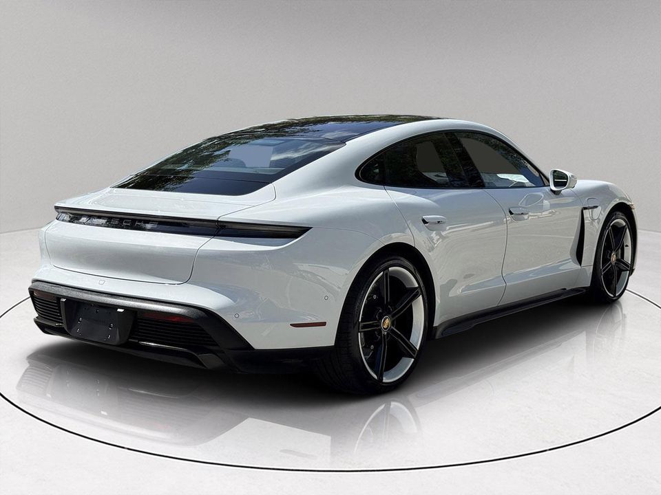 2020 PORSCHE TAYCAN