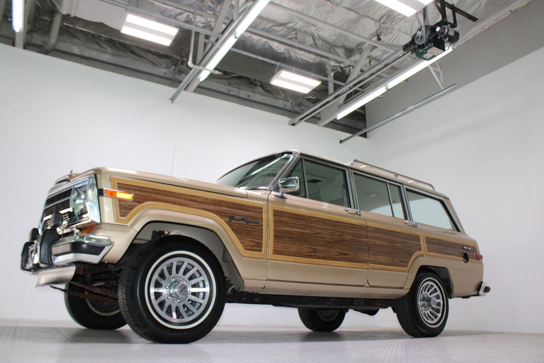 1989 Jeep Grand Wagoneer 4X4