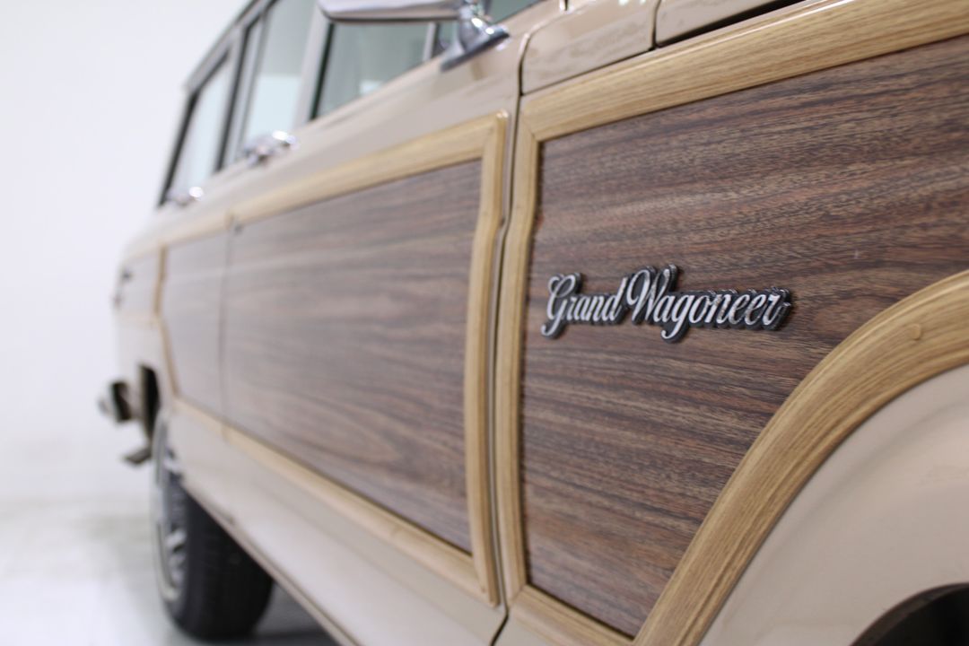 1989 Jeep Grand Wagoneer 4X4