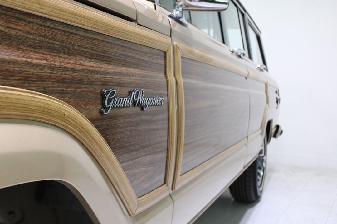 1989 Jeep Grand Wagoneer 4X4