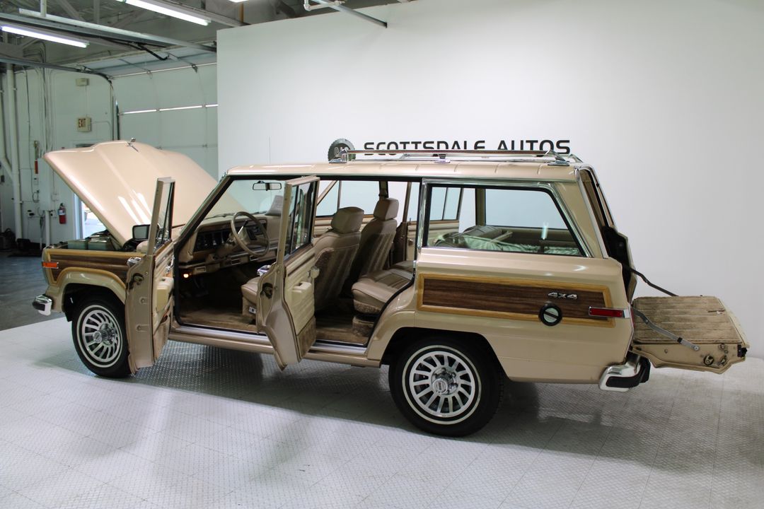 1989 Jeep Grand Wagoneer 4X4