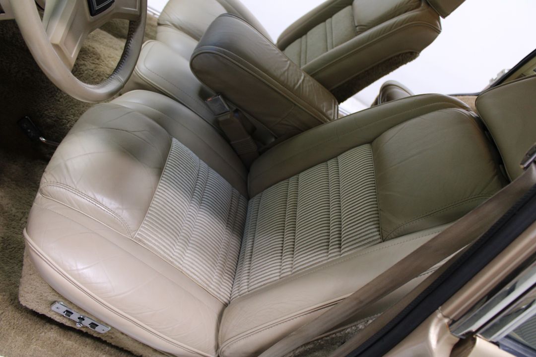 1989 Jeep Grand Wagoneer 4X4
