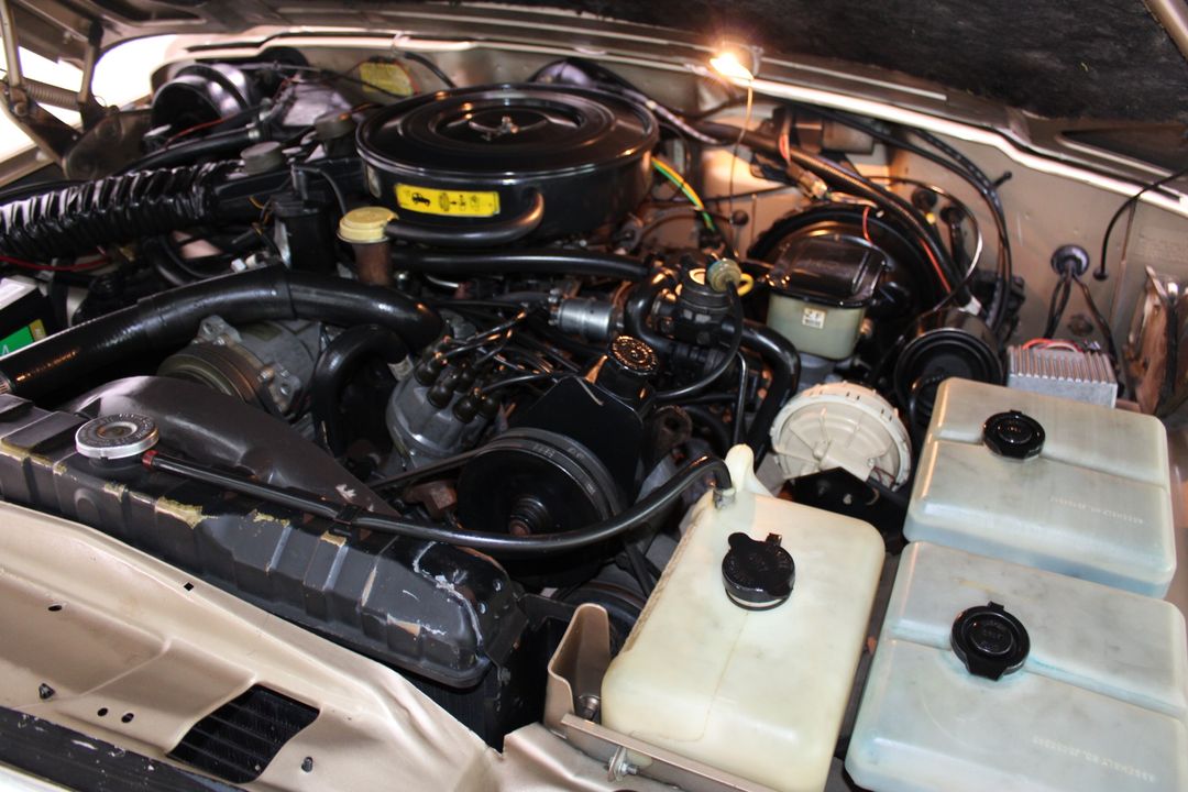 1989 Jeep Grand Wagoneer 4X4