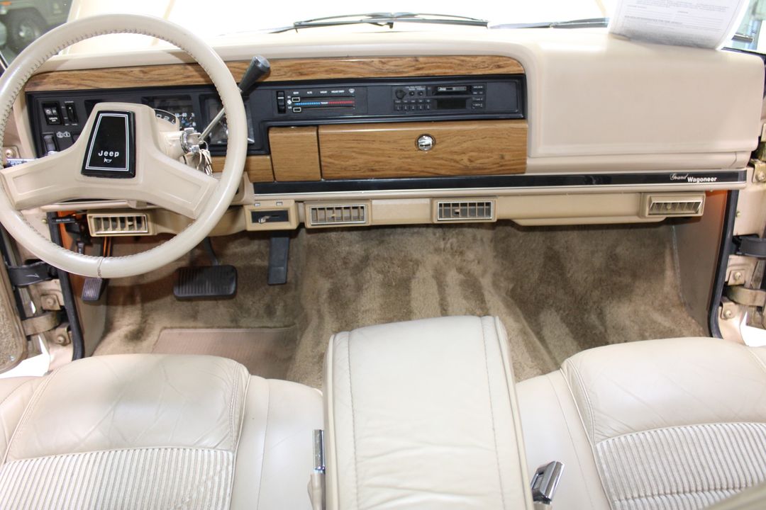 1989 Jeep Grand Wagoneer 4X4
