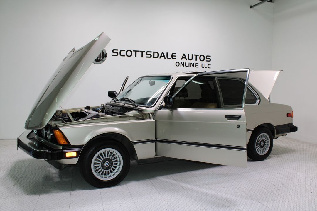 1983 BMW 320i
