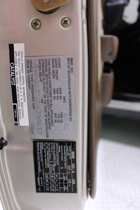 1983 BMW 320i