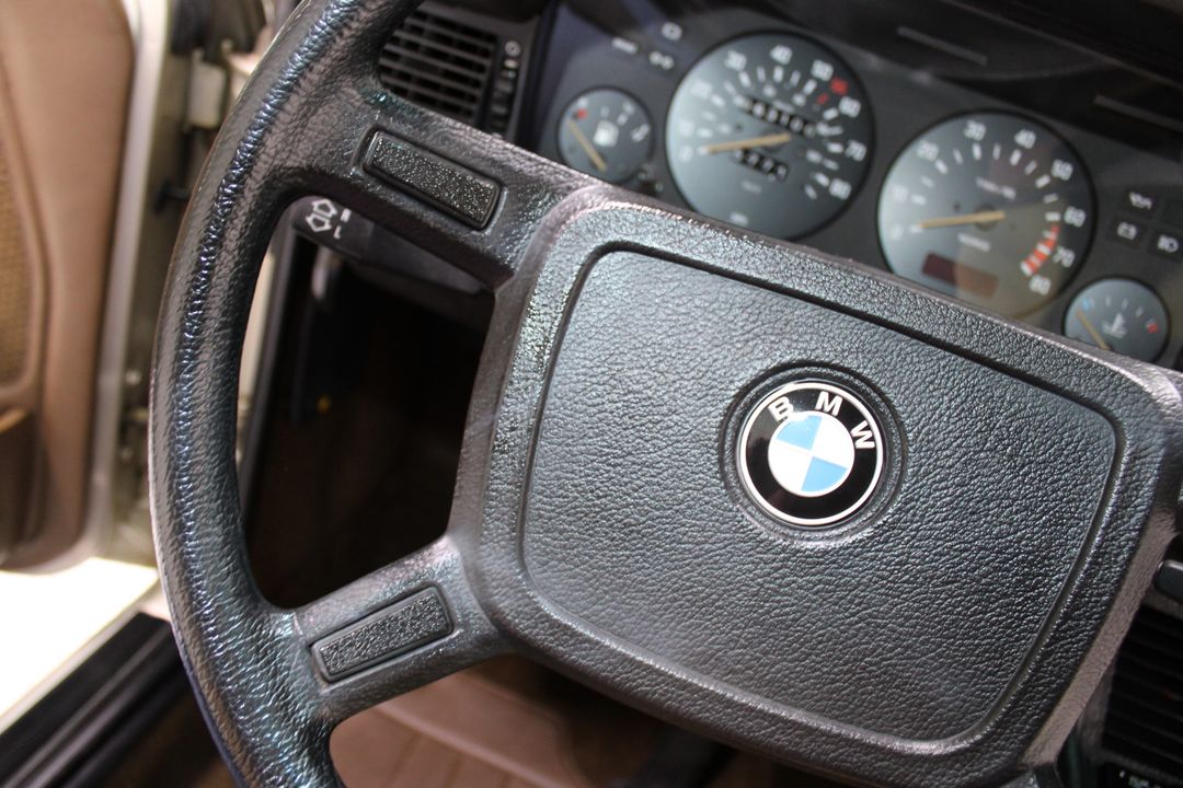 1983 BMW 320i