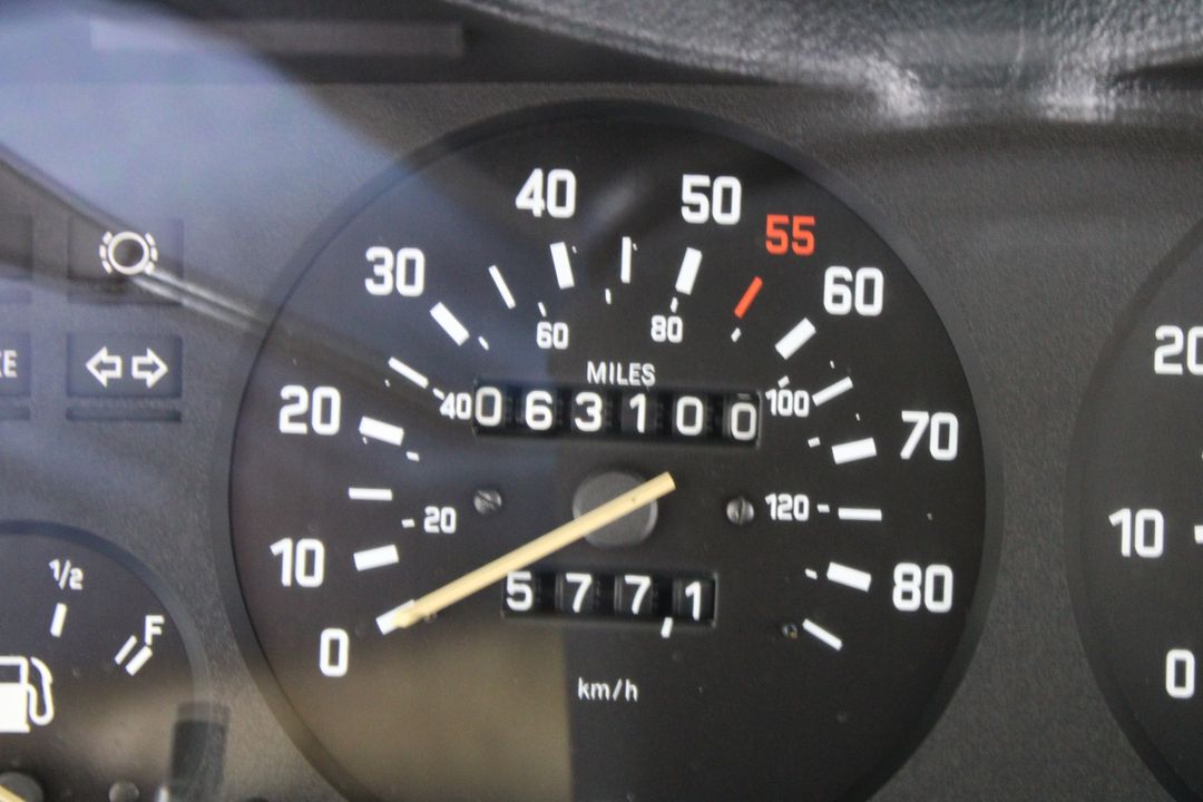 1983 BMW 320i