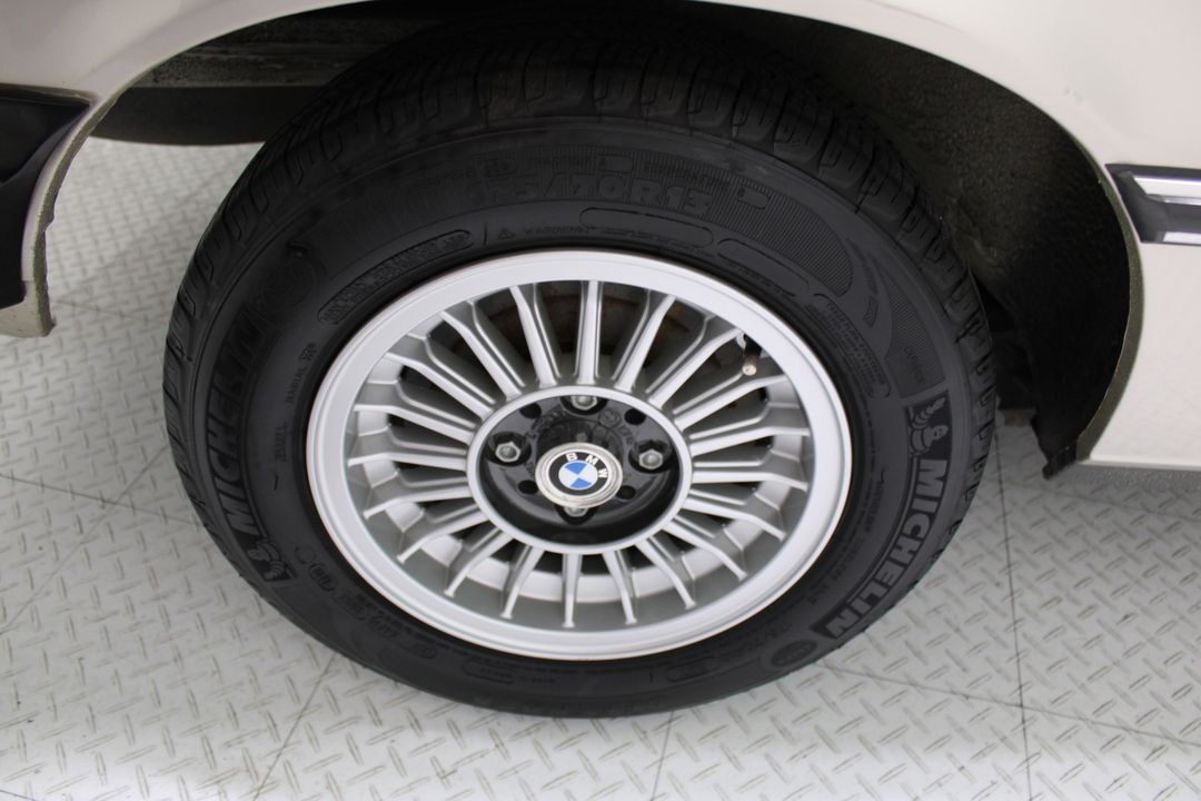 1983 BMW 320i