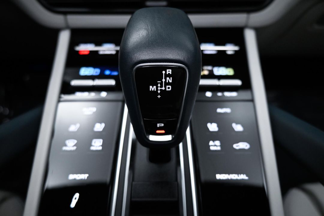 2022 Porsche Cayenne