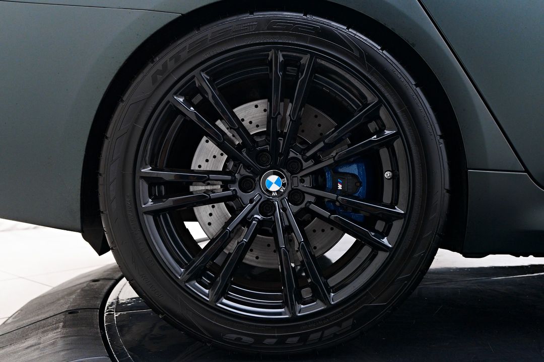 2022 BMW M5