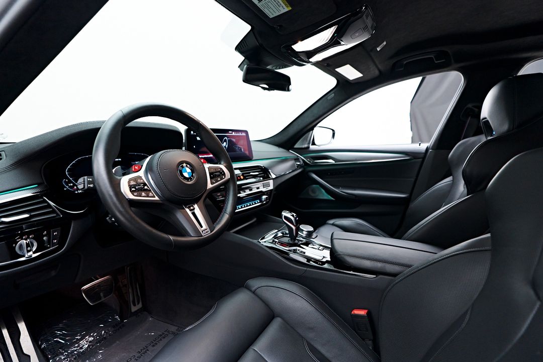 2022 BMW M5