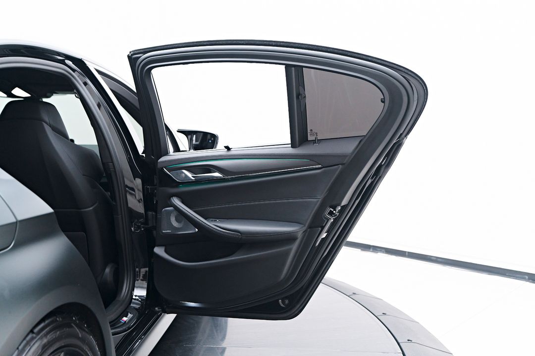 2022 BMW M5