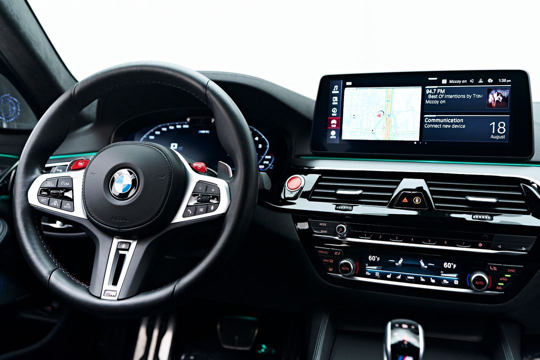 2022 BMW M5