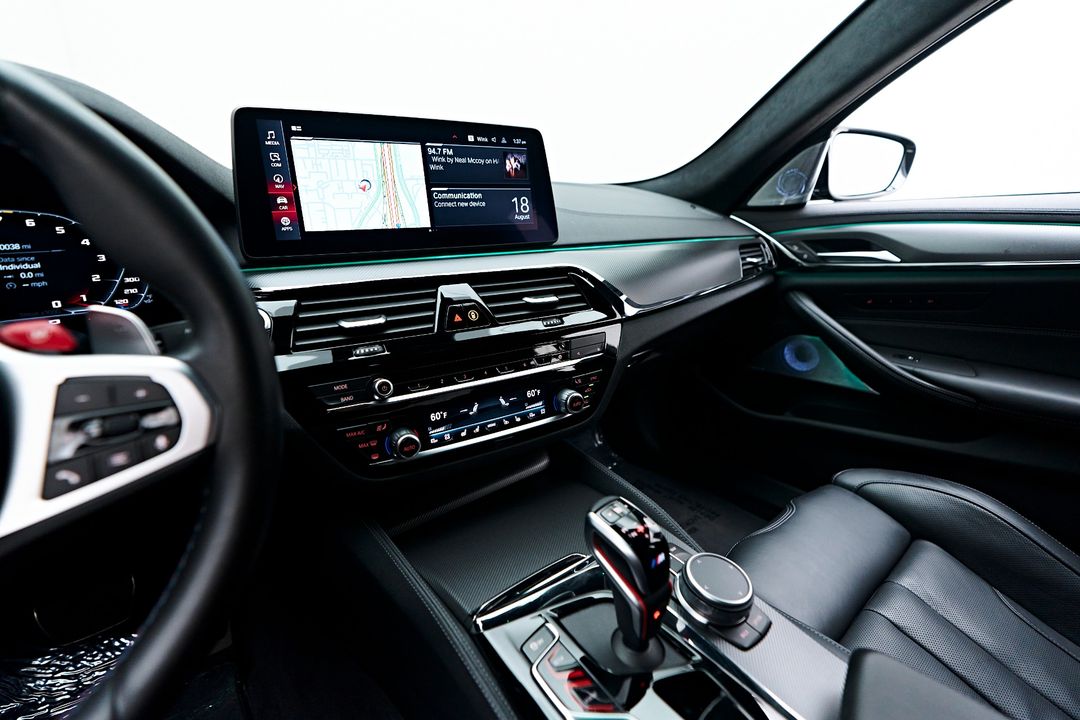 2022 BMW M5