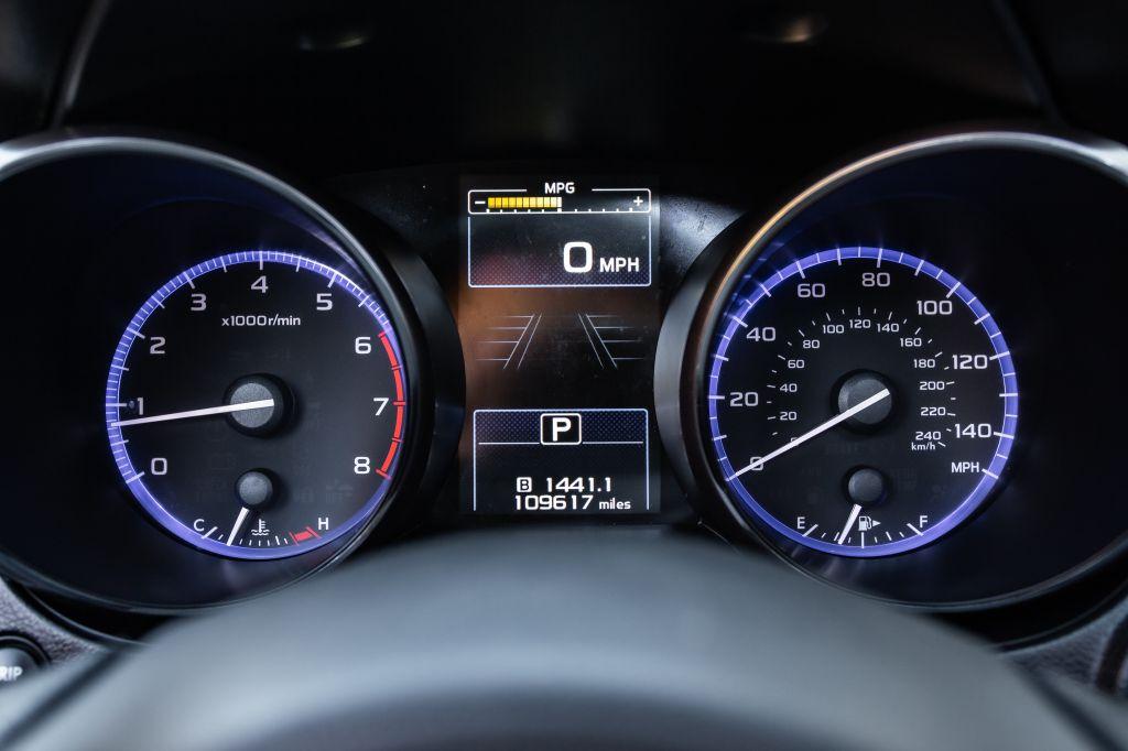 2017 SUBARU LEGACY