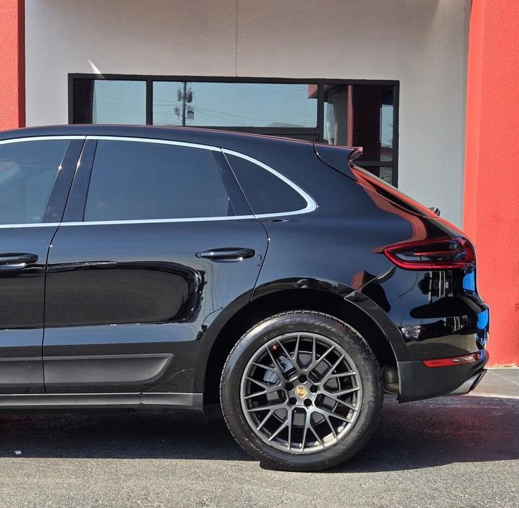 2018 Porsche Macan
