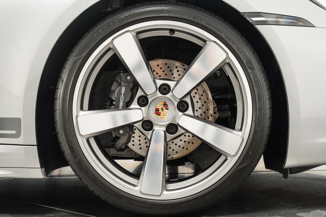 2023 Porsche 911