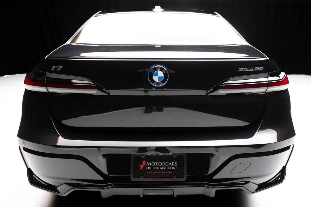 2025 BMW i7