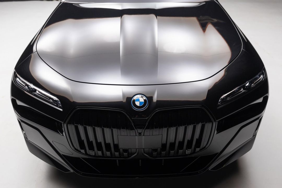 2025 BMW i7