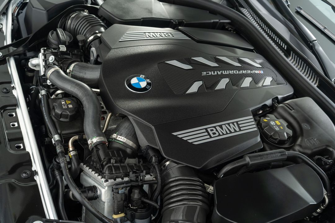 2025 BMW M850i