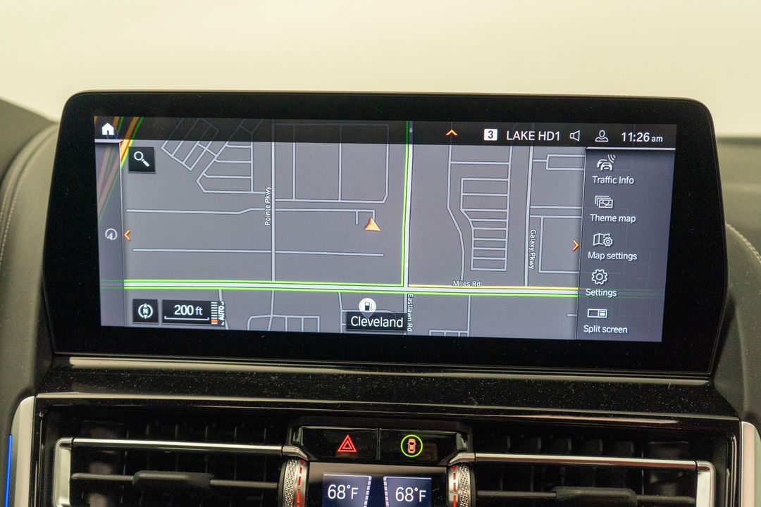 2025 BMW M850i