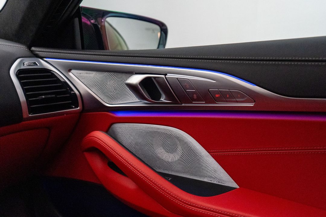 2025 BMW M850i