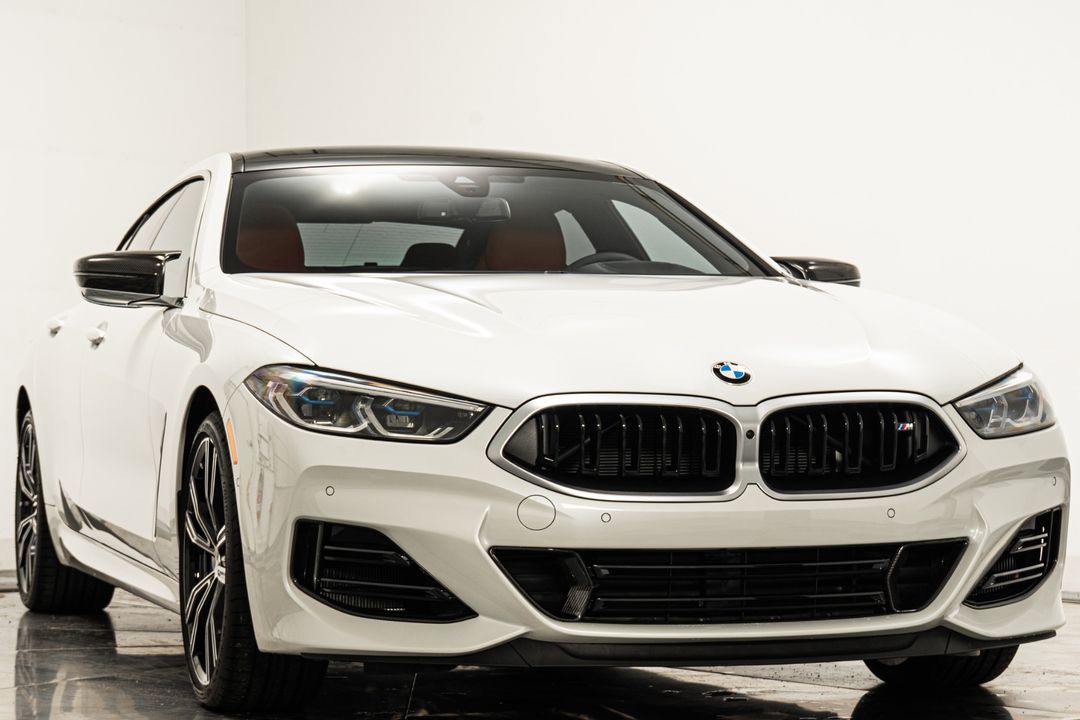 2025 BMW M850i