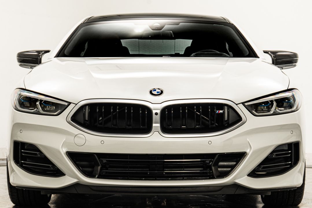 2025 BMW M850i