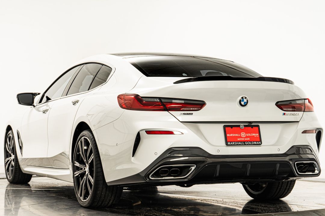 2025 BMW M850i