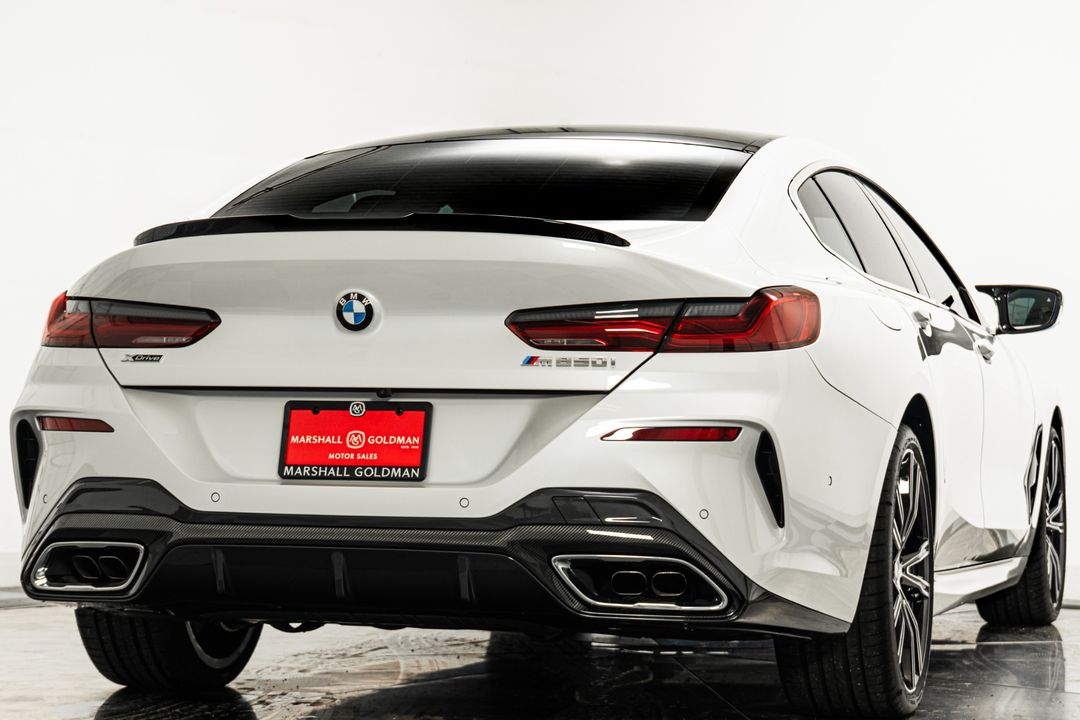 2025 BMW M850i