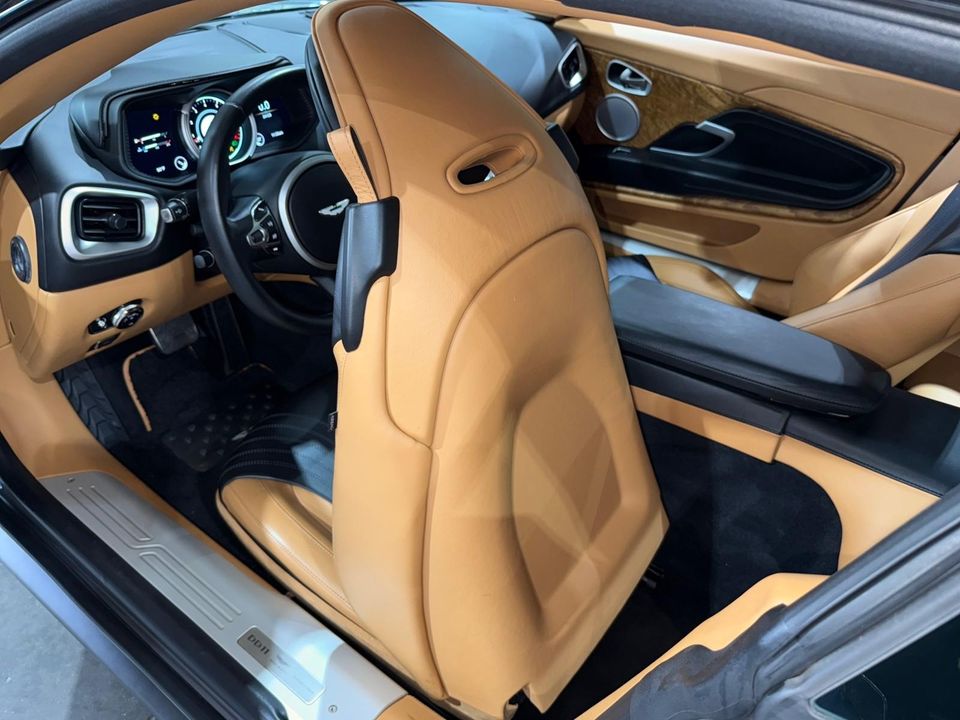 2018 Aston Martin DB11