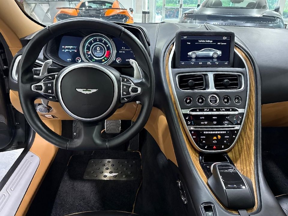 2018 Aston Martin DB11