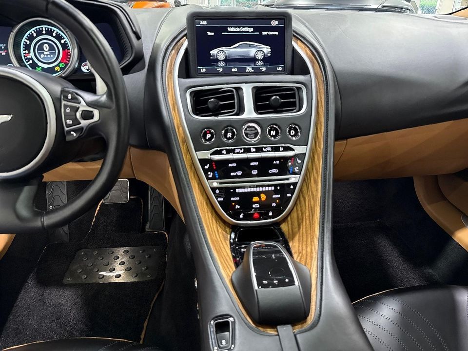 2018 Aston Martin DB11