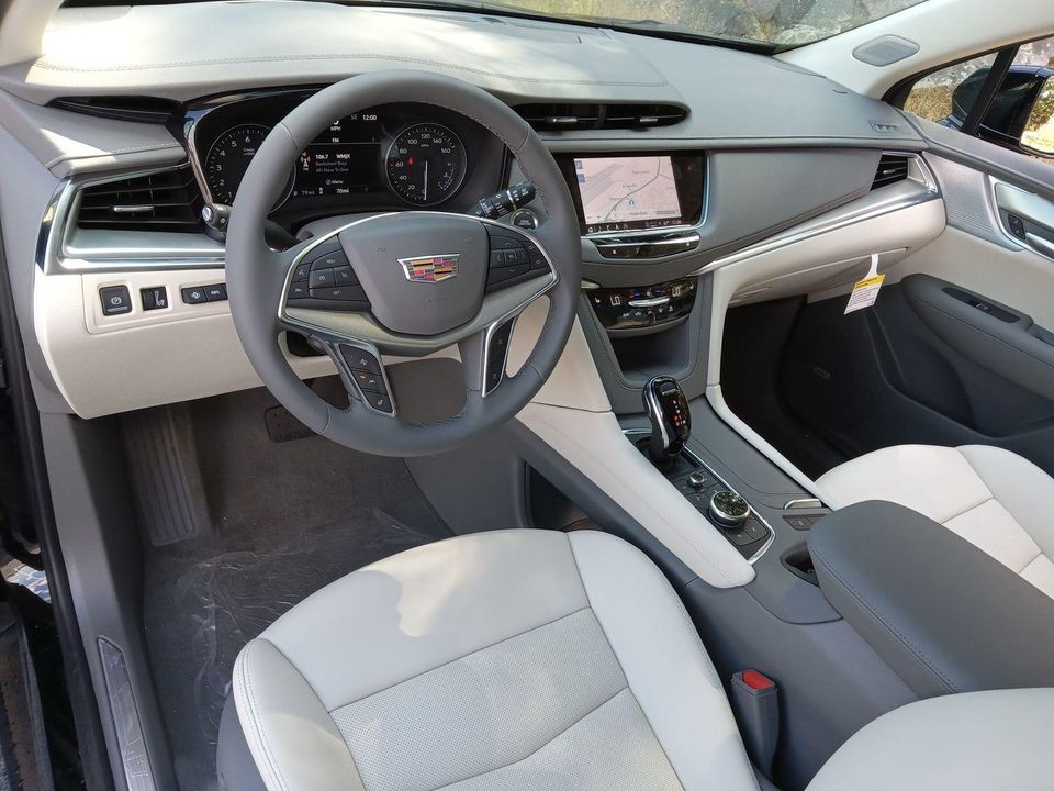 2025 Cadillac XT5