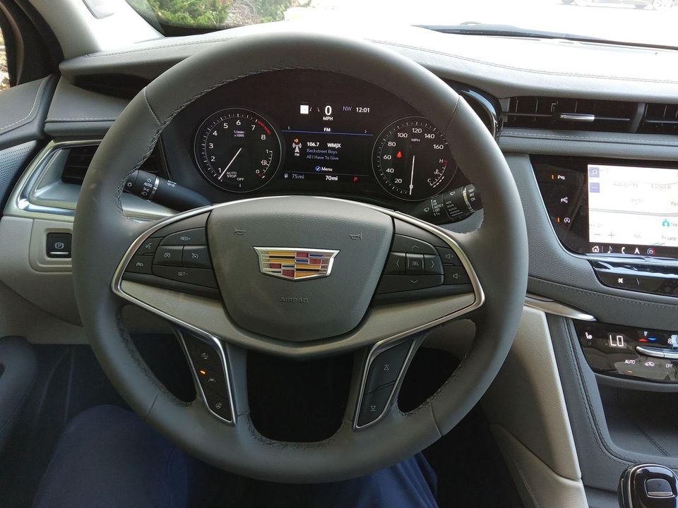 2025 Cadillac XT5