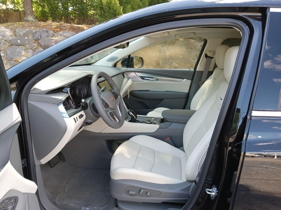 2025 Cadillac XT5