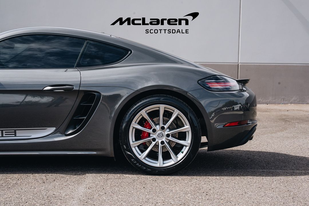 2019 PORSCHE 718