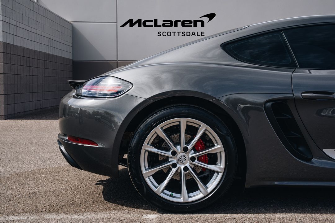 2019 PORSCHE 718