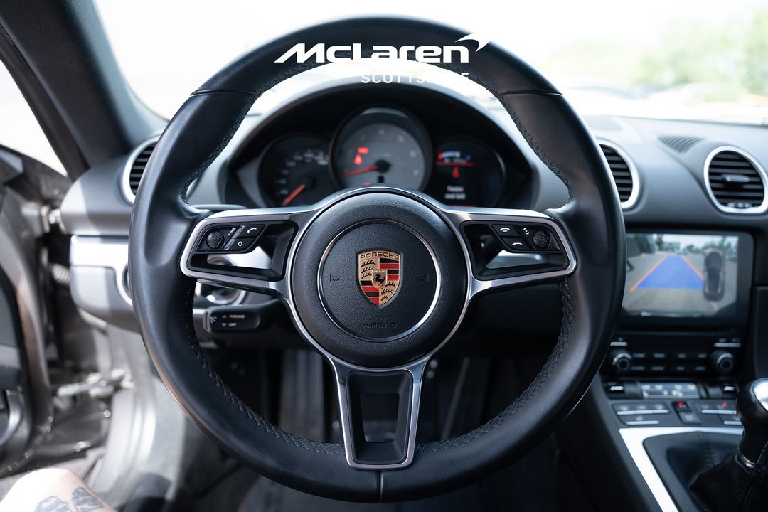 2019 PORSCHE 718