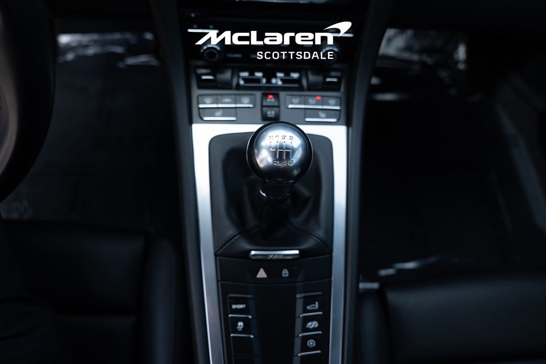 2019 PORSCHE 718