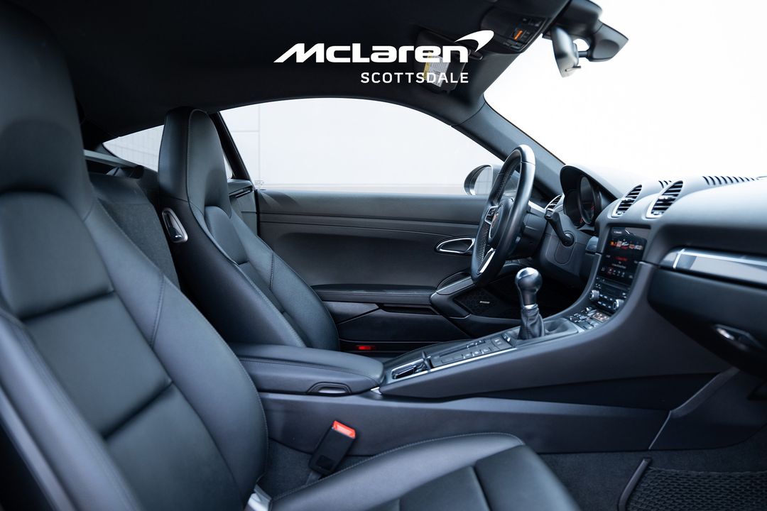 2019 PORSCHE 718