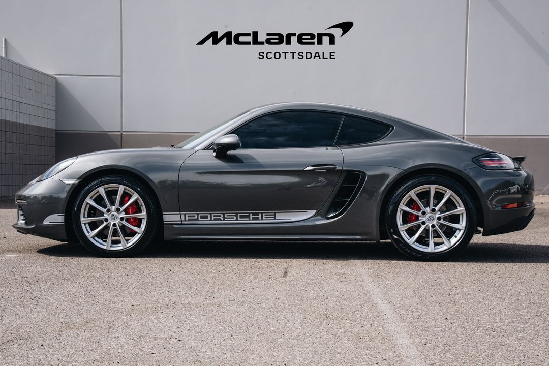 2019 PORSCHE 718