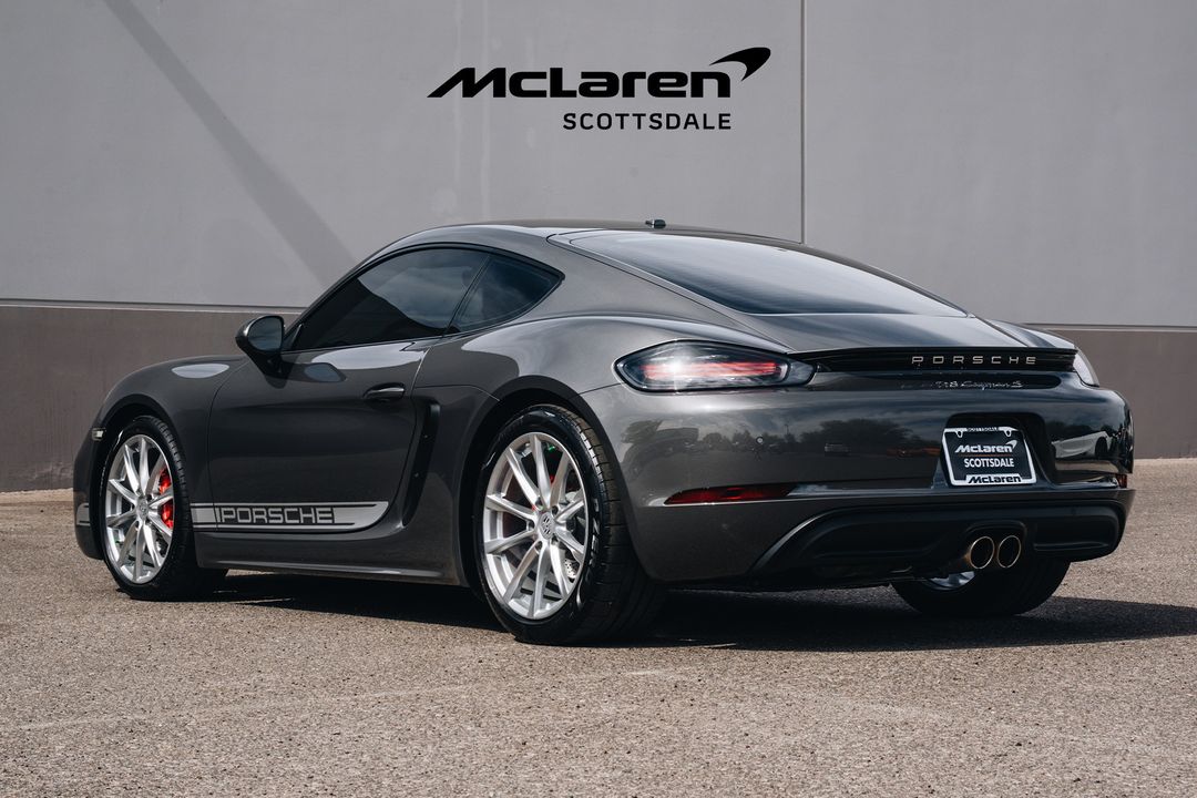2019 PORSCHE 718