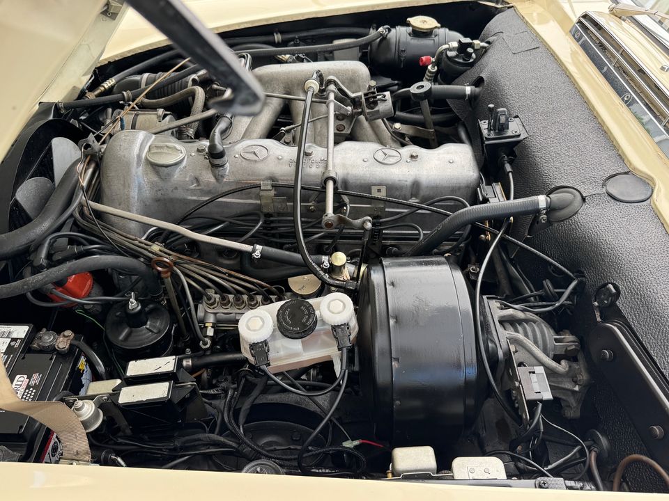 1971 Mercedes-Benz 280SL