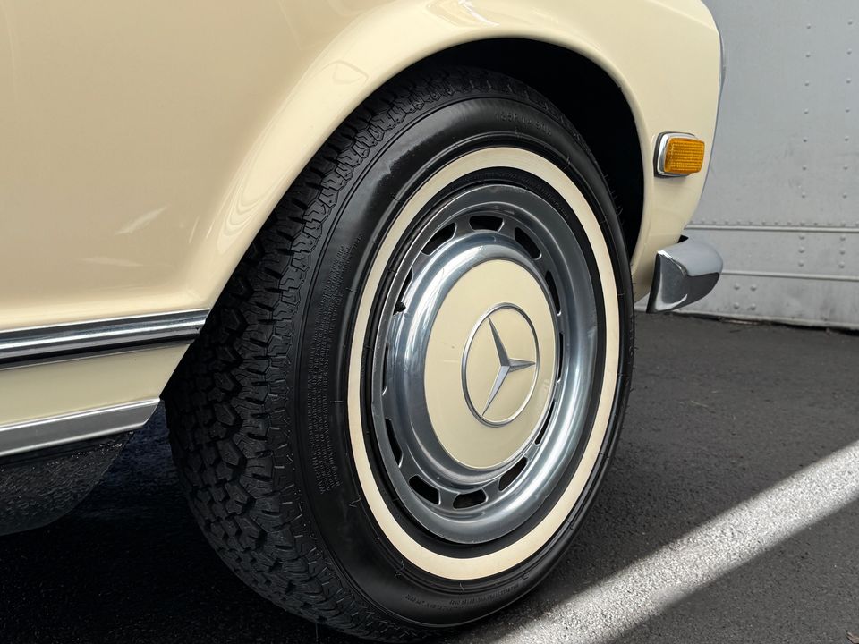 1971 Mercedes-Benz 280SL