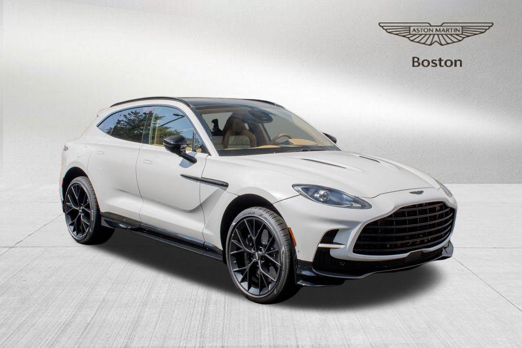 2025 Aston Martin DBX